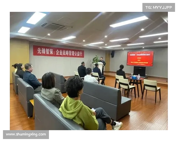 李泽钜在股东大会回应港口交易与关税问题 强调企业发展战略与市场应对措施 李泽钜在股东大会回应港口交易与关税问题 强调企业发展战略与市场应对措施